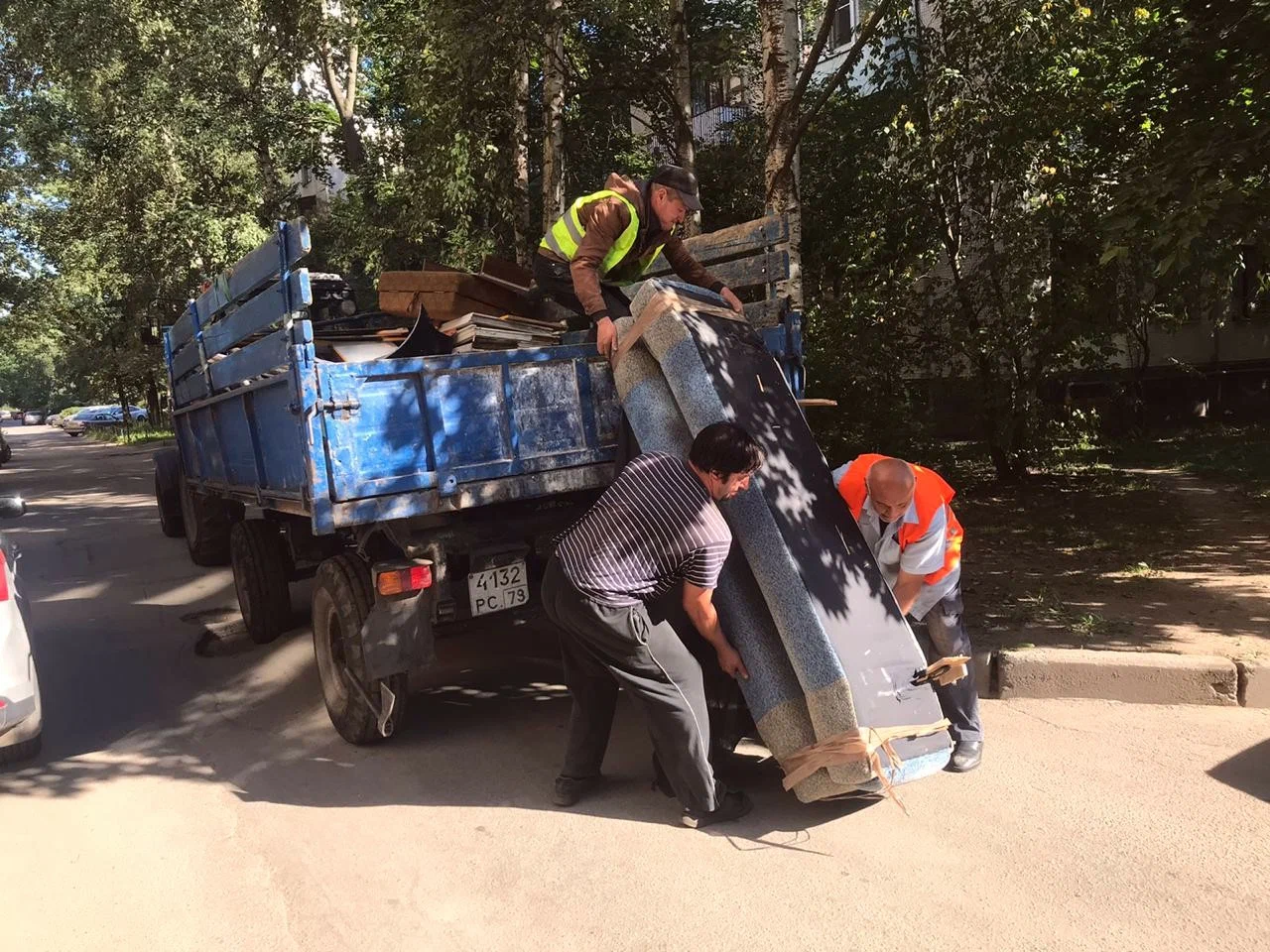 Профессиональный вывоз крупногабаритного мусора в Краснодаре в октябре