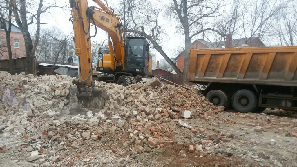 Вывоз мусора ОССиГ с выездом в Краснодаре в октябре