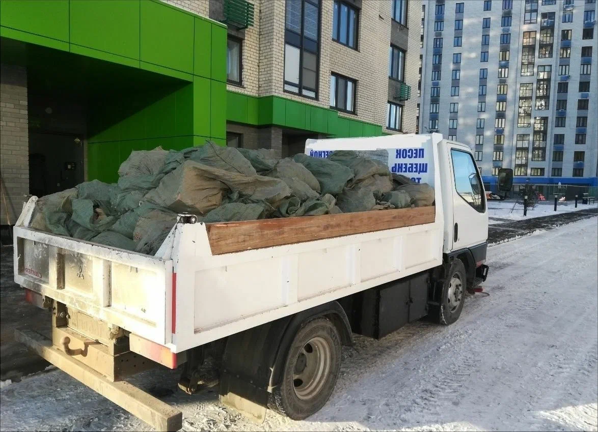 Вывоз мусора грузовым фургоном 3 тонны в Краснодаре — цена от 1393 руб., ПроМусор