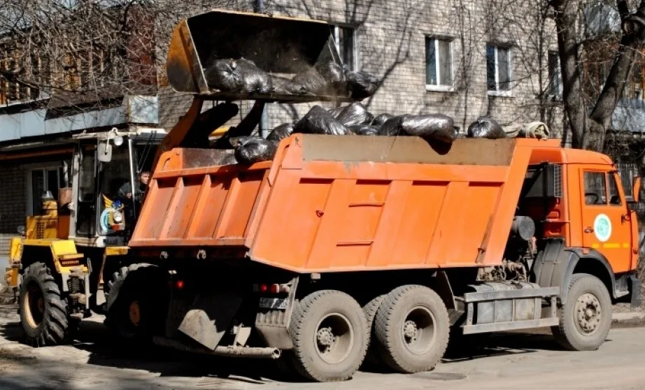 Вывоз мусора грузовым фургоном 5 тонн в Краснодаре – ПроМусор, аренда, цена от 1599 руб