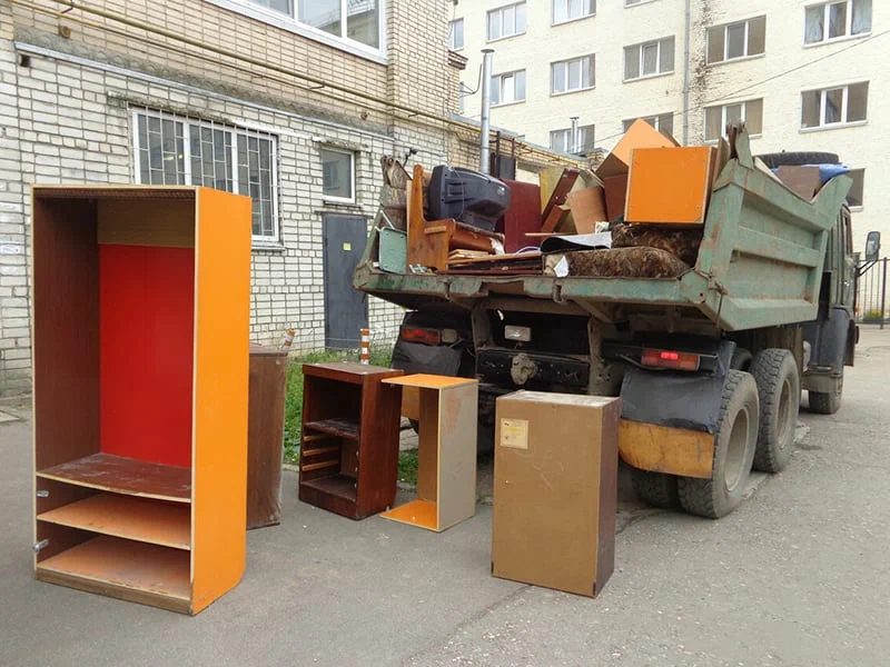 Вывоз шкафа в Краснодаре от ПроМусор — недорого, демонтаж, утилизация, вывоз из квартиры от 877 руб